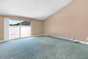 33666 Cullaby Lake Ln, Warrenton, OR 97146 - Photo 10