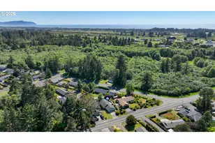 33666 Cullaby Lake Ln, Warrenton, OR 97146 - Photo 40