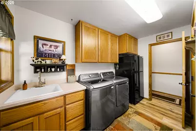 33817 Gage Rd, Mitchell, OR 97750 - Photo 26