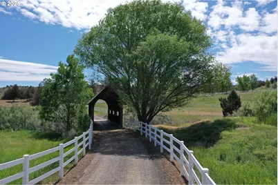 33817 Gage Rd, Mitchell, OR 97750 - Photo 4