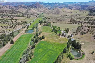 33817 Gage Rd, Mitchell, OR 97750 - Photo 2