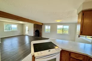 38406 SE Nichols Hill Rd, Washougal, WA 98671 - Photo 12