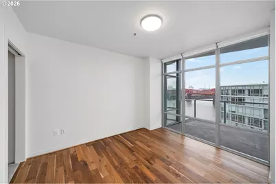 1310 NW Naito Pkwy #1002A, Portland, OR 97209 - Photo 32