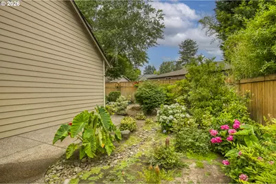 13090 SW Madison Ct, Beaverton, OR 97008 - Photo 32