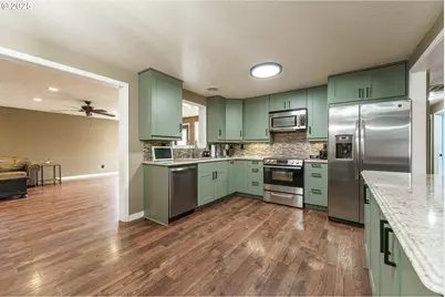 569 22nd St, Washougal, WA 98671 - Photo 8