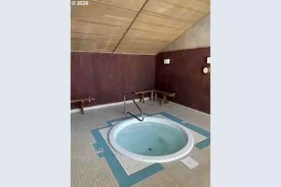 1400 Candlelight Dr #105, Eugene, OR 97402 - Photo 34