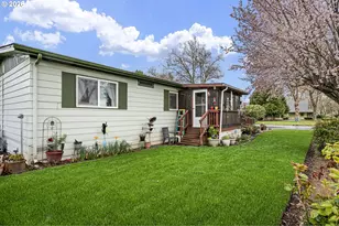 1400 Candlelight Dr, Eugene, OR 97402 - Photo 24