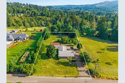 202 Waters Rd, Castle Rock, WA 98611 - Photo 2