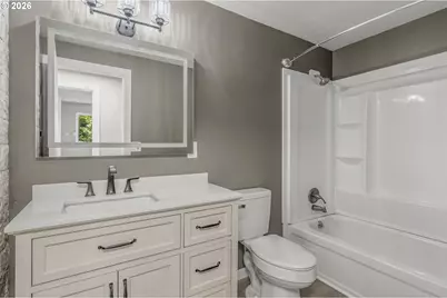 202 Waters Rd, Castle Rock, WA 98611 - Photo 6