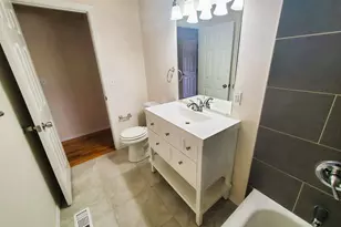 13050 SE Morrison St, Portland, OR 97233 - Photo 12