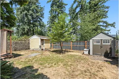 18427 SE Yamhill St, Gresham, OR 97233 - Photo 8