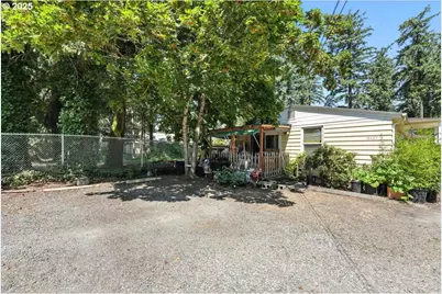 18427 SE Yamhill St, Gresham, OR 97233 - Photo 6