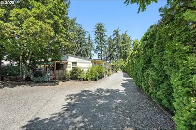 18427 SE Yamhill St, Gresham, OR 97233 - Photo 4