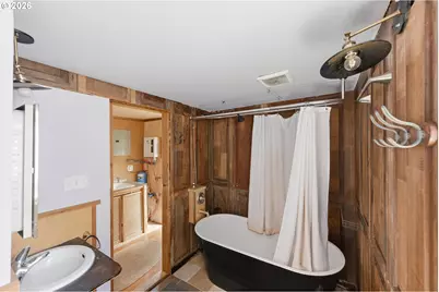 93044 Poplar Ln, Coos Bay, OR 97420 - Photo 28