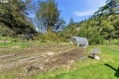 93044 Poplar Ln, Coos Bay, OR 97420 - Photo 44