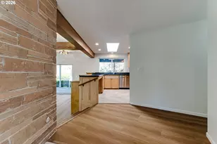 91082 Leashore Dr, Vida, OR 97488 - Photo 6