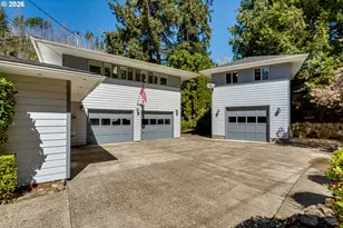 91082 Leashore Dr, Vida, OR 97488 - Photo 32