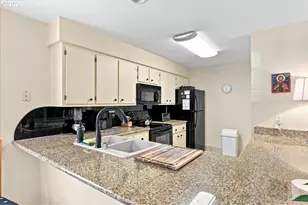 4701 NE 77th Ave, Vancouver, WA 98662 - Photo 12