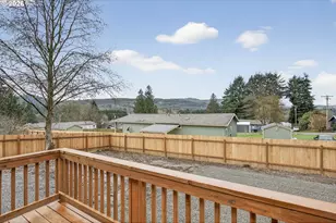 707 10th St, Vader, WA 98593 - Photo 28