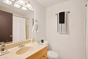 4059 Donald St, Eugene, OR 97405 - Photo 12