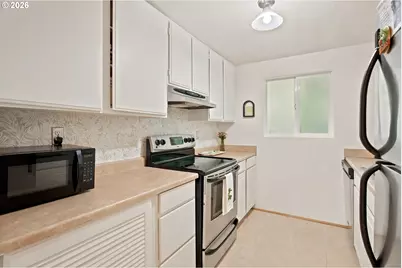4059 Donald St #H, Eugene, OR 97405 - Photo 6
