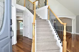 2571 SE Elliott Dr, Gresham, OR 97080 - Photo 2