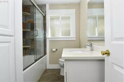 13570 SW Watkins Ave, Portland, OR 97223 - Photo 16