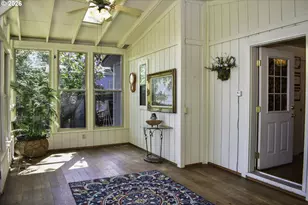 1055 N 5th St, Jacksonville, OR 97530 - Photo 4