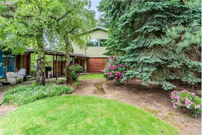 17941 SE Main St, Portland, OR 97233 - Photo 2