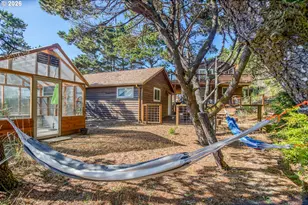 1309 NW Bayshore Dr, Waldport, OR 97394 - Photo 12