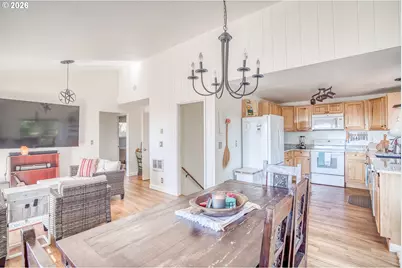 1309 NW Bayshore Dr, Waldport, OR 97394 - Photo 20