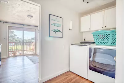1309 NW Bayshore Dr, Waldport, OR 97394 - Photo 34