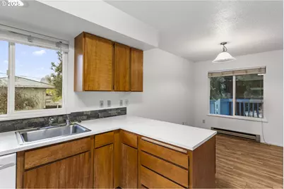 730 Little Ave NE, Castle Rock, WA 98611 - Photo 6