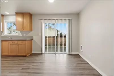 822 S Columbia St, Newberg, OR 97132 - Photo 26
