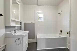 308 A St, Silverton, OR 97381 - Photo 18