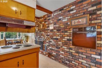 32008 Moss St, Lebanon, OR 97355 - Photo 14