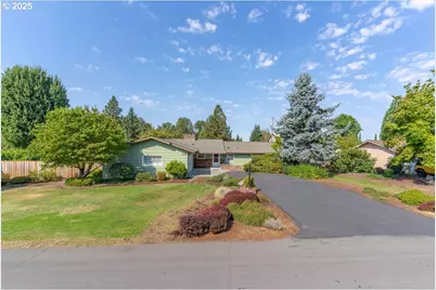 32008 Moss St, Lebanon, OR 97355 - Photo 2