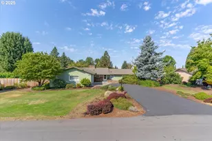 32008 Moss St, Lebanon, OR 97355 - Photo 2