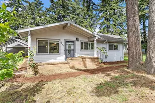 2237 SE 139th Ave, Portland, OR 97233 - Photo 2