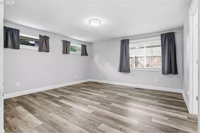 18004 NE 18th St, Vancouver, WA 98684 - Photo 14