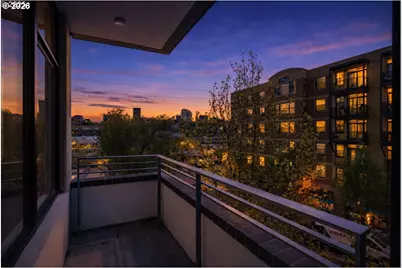 1234 SW 18th Ave, Portland, OR 97205 - Photo 2