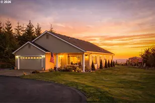 780 Five Peaks Dr, Kalama, WA 98625 - Photo 2