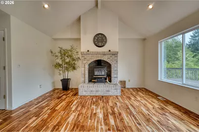 28502 Chapman Rd, Scappoose, OR 97056 - Photo 2