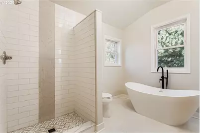 1815 N Ainsworth St, Portland, OR 97217 - Photo 20