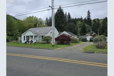 1305 Park Ave, Raymond, WA 98577 - Photo 2
