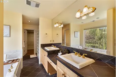 4050 Sylvester Dr, Hood River, OR 97031 - Photo 24