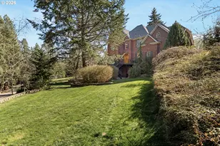 4050 Sylvester Dr, Hood River, OR 97031 - Photo 8