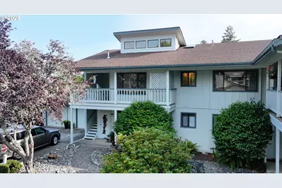 801 Brookhaven Dr, Brookings, OR 97415 - Photo 1