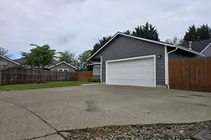 1513 Farrah Ct, Sutherlin, OR 97479 - Photo 2