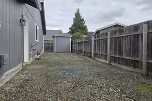 1513 Farrah Ct, Sutherlin, OR 97479 - Photo 16